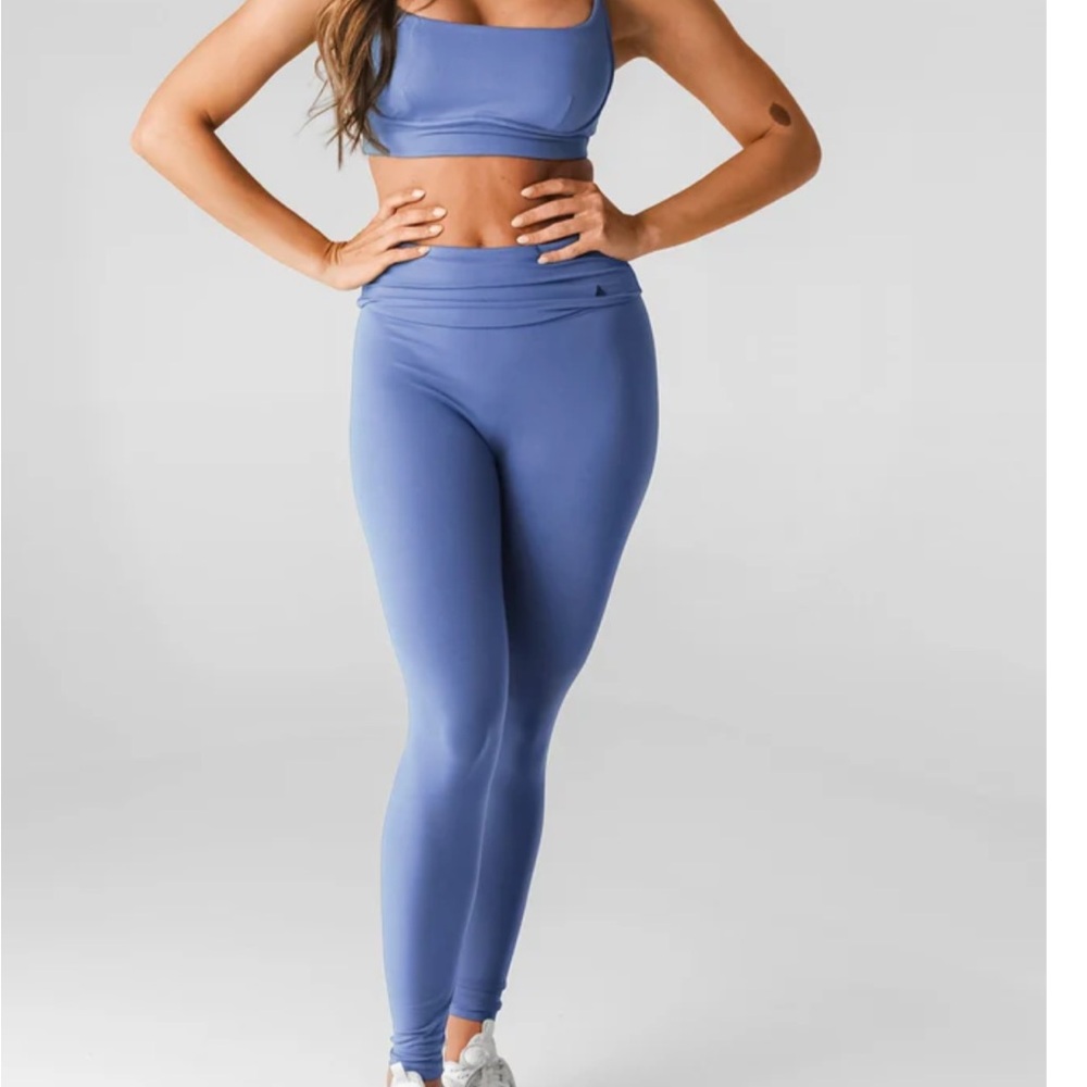Vitality Leggings in Cloud